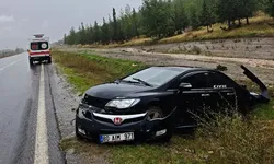 Gaziantep’te Otomobil, Şarampole Devrildi;5 Yaralı
