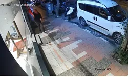 Mağaza Önünde Asılı Türk Bayrağını Yere Attı