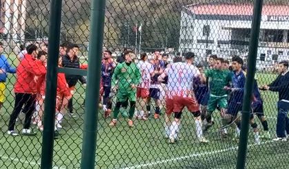 Tokat’ta Saha Savaş Alanına Döndü, Futbolcular Hastanelik Oldu