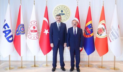 Tokat Milletvekili Beyazıt’tan Bakan Çiftçi’ye Hayırlı Olsun Ziyareti