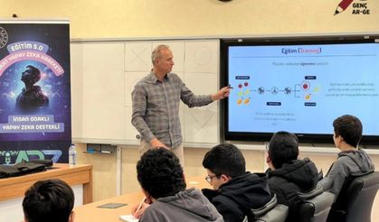 Tokat'ta Geleceğin Teknolojisi Konuşuluyor: Gençler Makine Öğrenmesi İle Tanıştı