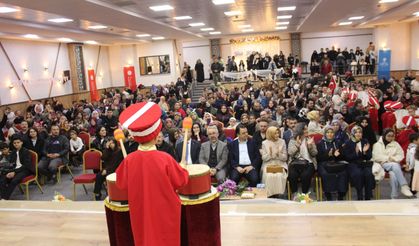 Tokat’ta Miniklerin Büyük Coşkusu: Güneşli Çocuk Akademisi’nden Unutulmaz Yıl Sonu Programı