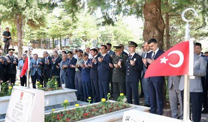 Tokat'ta 15 Temmuz Hüznü ve Gururu Bir Arada: Şehitlerimizin Kabri Ziyaret Edildi
