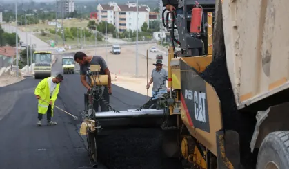 Gölbaşı Caddesi Yenilendi: Trafiğe Açıldı, Sırada Kaldırımlar Var!