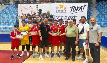 ANALİG Hentbol’da Çifte Başarı: Kız ve Erkek Takımlarımız Türkiye Şampiyonası’nda!