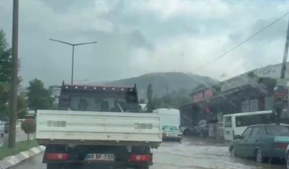 Tokat'ta Sağanak Sonrası Yollar Göle Döndü