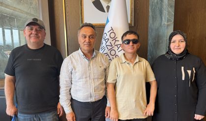 Türkiye 378’incisi Olan Görme Engelli Taha, Özel Eğitim Öğretmenliğini Seçti
