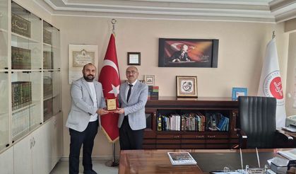 Erbaa Büyük Camii Yenilendi: Hayırseverlere Plaketle Teşekkür Edildi!
