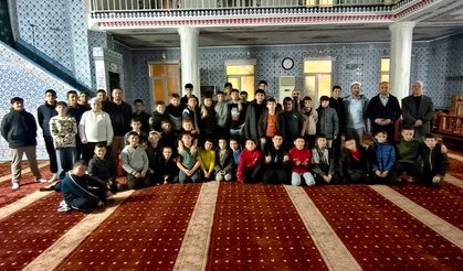 Erbaa’da "Vakti Kuşanmak" Projesi Kapsamında Gençler Camide Buluştu