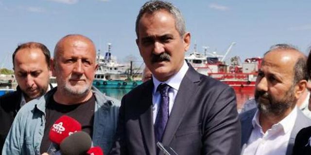 Bakan Özer: Deprem Bölgesindeki 12 Bin Çocuğa Bayram Hediyesi Hazırlandı