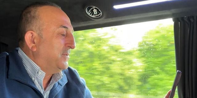 Bakan Çavuşoğlu, Sudan'dan Tahliye Edilen Vatandaşlar İle Görüştü