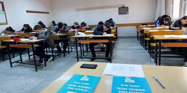 Erbaa'da Tügva'nın "Kitap Kurdu" Yarışmasının Sınavı Yapıldı