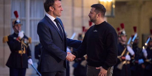 Macron ve Zelenski Paris’te Bir Araya Geldi