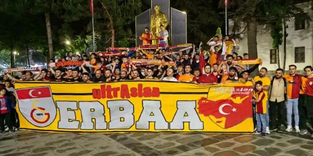 Erbaa’da Galatasaraylı Taraftarlar Şampiyonluğun Keyfini Çıkardı