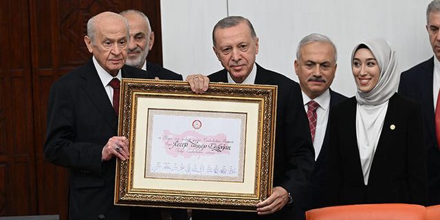 Cumhurbaşkanı Erdoğan, TBMM'de Yemin Etti