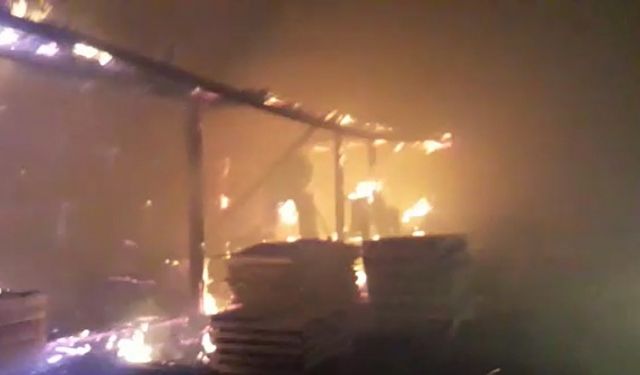 Tokat'ta Kereste Atölyesinde Yangın