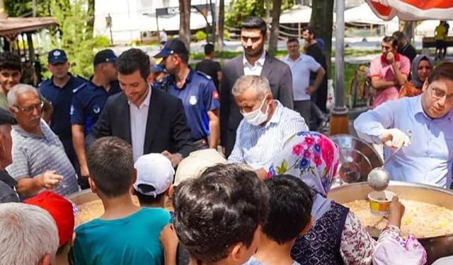 Erbaa'da 1500 Kişiye Aşure Dağıtıldı