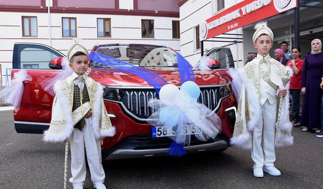 Togg, Depremzede Kardeşlerin Sünnet Aracı Oldu