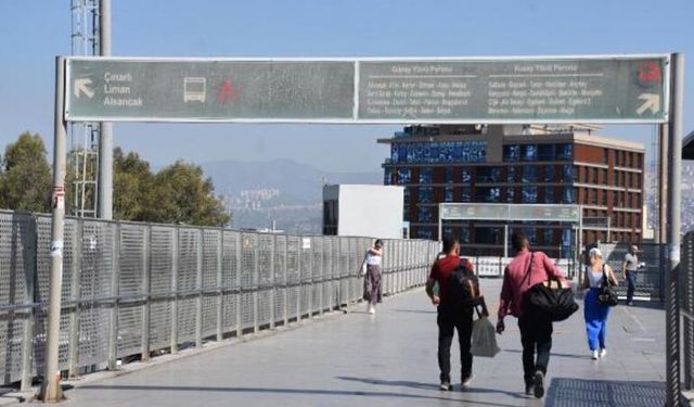 İzmir’de Metro Ve Tramvay Seferleri Yeniden Başladı