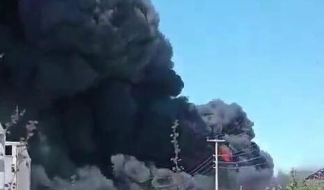 Geri Dönüşüm Tesisinde Yangın Meydana Geldi