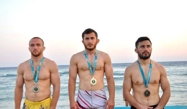 Erbaalı Milli Güreşçi Yunus Coşkun Dünya Şampiyonu Oldu