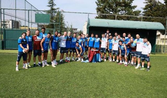 Trabzonspor’da Trezeguet’ye Doğum Günü Kutlandı
