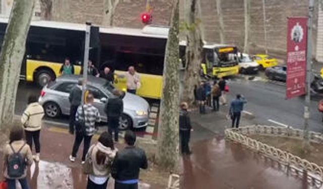 Beşiktaş’da İki İETT Otobüsü Çarpıştı