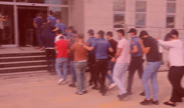 DEAŞ'a Para Transferi Sağlayan 17 Şüpheli Yakalandı