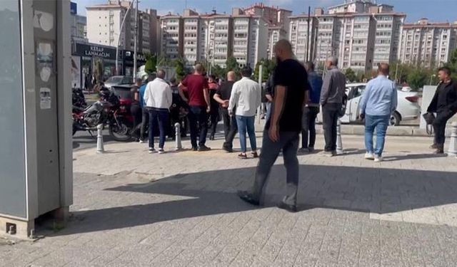 Otopark Kapısı Açılmadı Diye Havaya Ateş Açtı