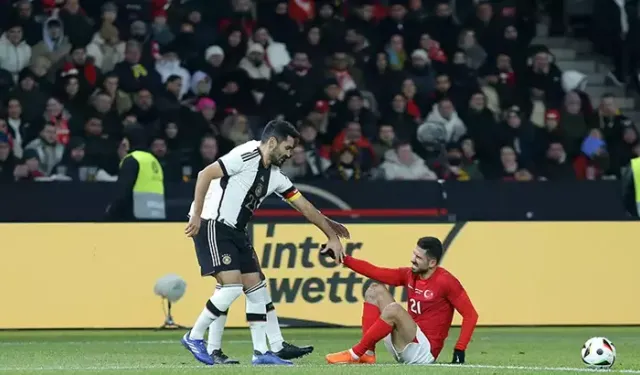 Emre Akbaba, Sakatlığı Nedeniyle Milli Takım Kadrosundan Çıkarıldı