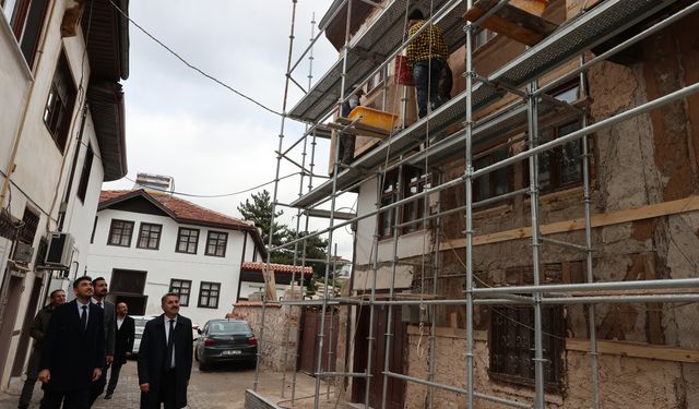Başkan Eroğlu Restorasyon Çalışmalarını Yerinde İnceledi