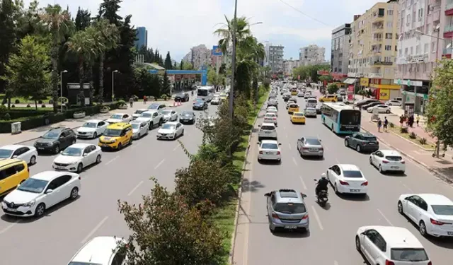 Trafikte 1000 Otomobilden 18'i Hibrit Ve Elektrikli Oldu