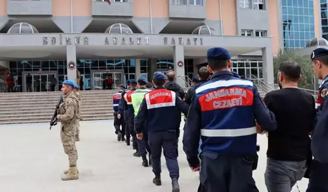 Yunanistan'a Kaçmak İsteyen 13 Terör Şüphelisi Yakalandı
