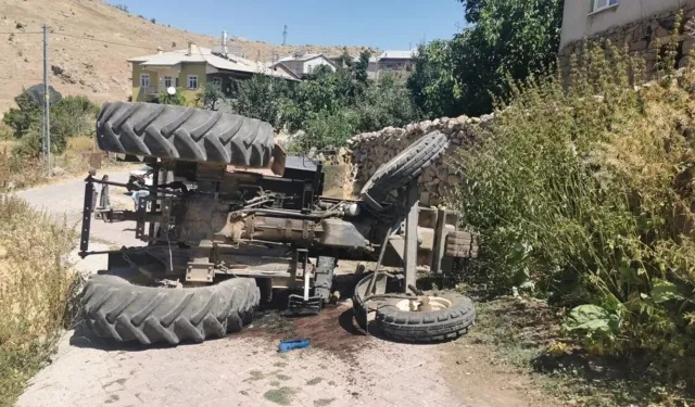 Ballıbağ Köyü'nde Traktör Devrildi