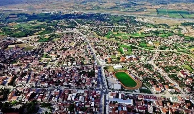 Erbaa'da Araç Trafiği Giderek Artıyor