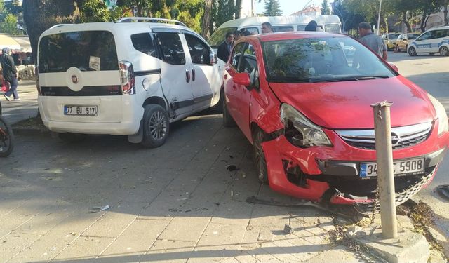 Erbaa'da Trafik Kazası: İki Araçta Maddi Hasar Oluştu