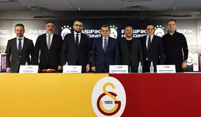 Dursun Özbek: Osimhen Sezon Sonuna Kadar Galatasaray'da Kalacak