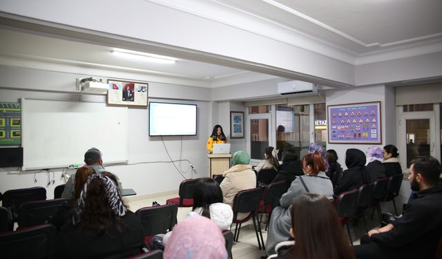 Tokat’ta “Fermuar Sistemi ile Yaşama Yol Ver” Eğitimi Düzenlendi