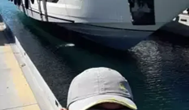 Portatif Köprüye Sıkışan Kaptan Hayatını Kaybetti