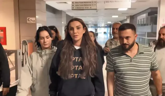 Dilan Polat Ve Sıla Doğu'ya 'Hayasızca Hareket' Suçundan Beraat