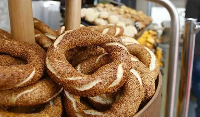 Niksar’da Simit ve Poğaçaya Büyük Zam! Vatandaşlar Tepkili