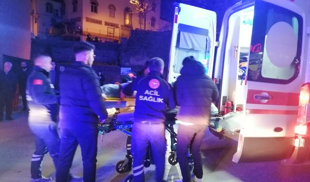 Niksar'da Otomobil ile Motosiklet Çarpıştı: 2 Yaralı