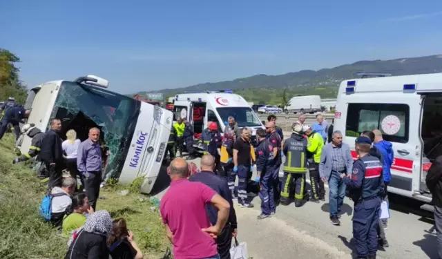 Yolcu Otobüsü Devrildi: 1 Ölü, 2 Yaralı!