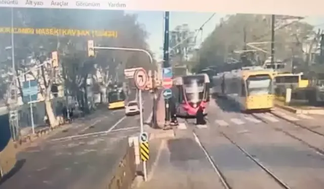 Karşıya Geçmeye Çalışan Kadına Tramvay Çarptı: Hastanede Can Verdi