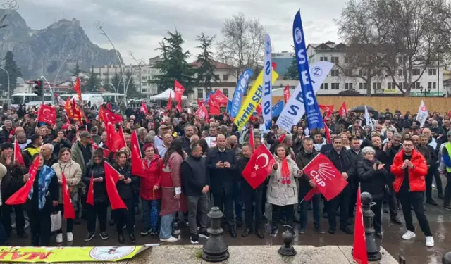 Tokat’ta 1 Mayıs Yağmur Altında Kutlandı