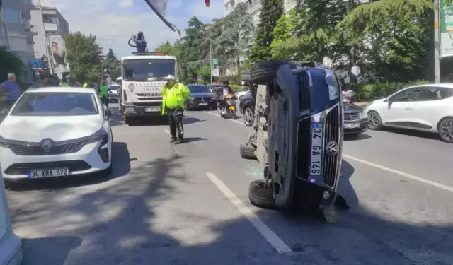 Takla Atan Otomobilde 3 Kişi Yaralandı