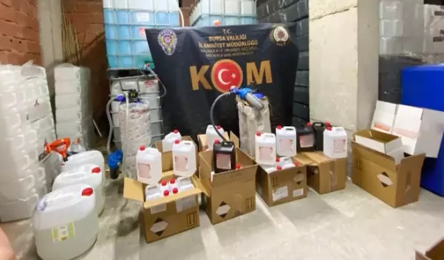 Kaçak Alkol Operasyonu: 4 Bin 440 Litre Etil Alkol Ele Geçirildi