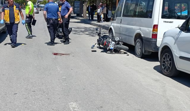 Tokat’ta Motosiklet Yayaya Çarptı: 1 Ağır Yaralı