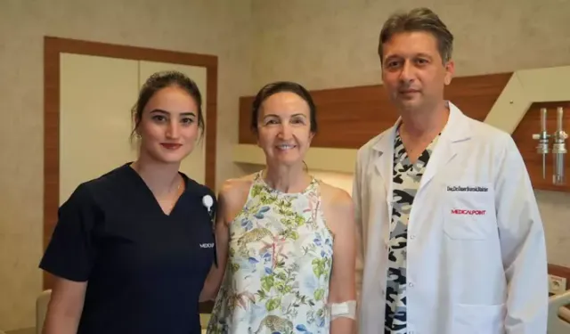 6 Santimetrelik Bağırsak Kitlesi Ameliyatsız Yöntemle Alındı