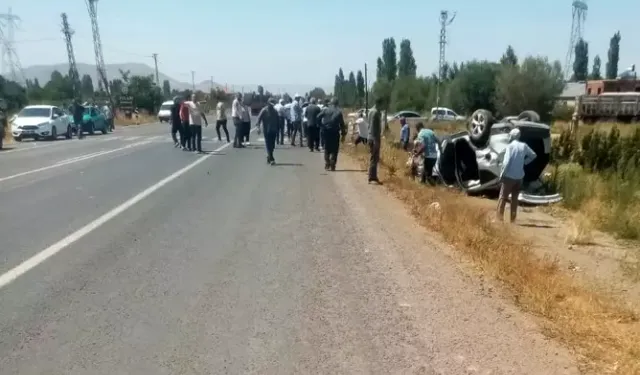 Takla Atan Araçta 4 Kişi Yaralandı: Biri Ağır